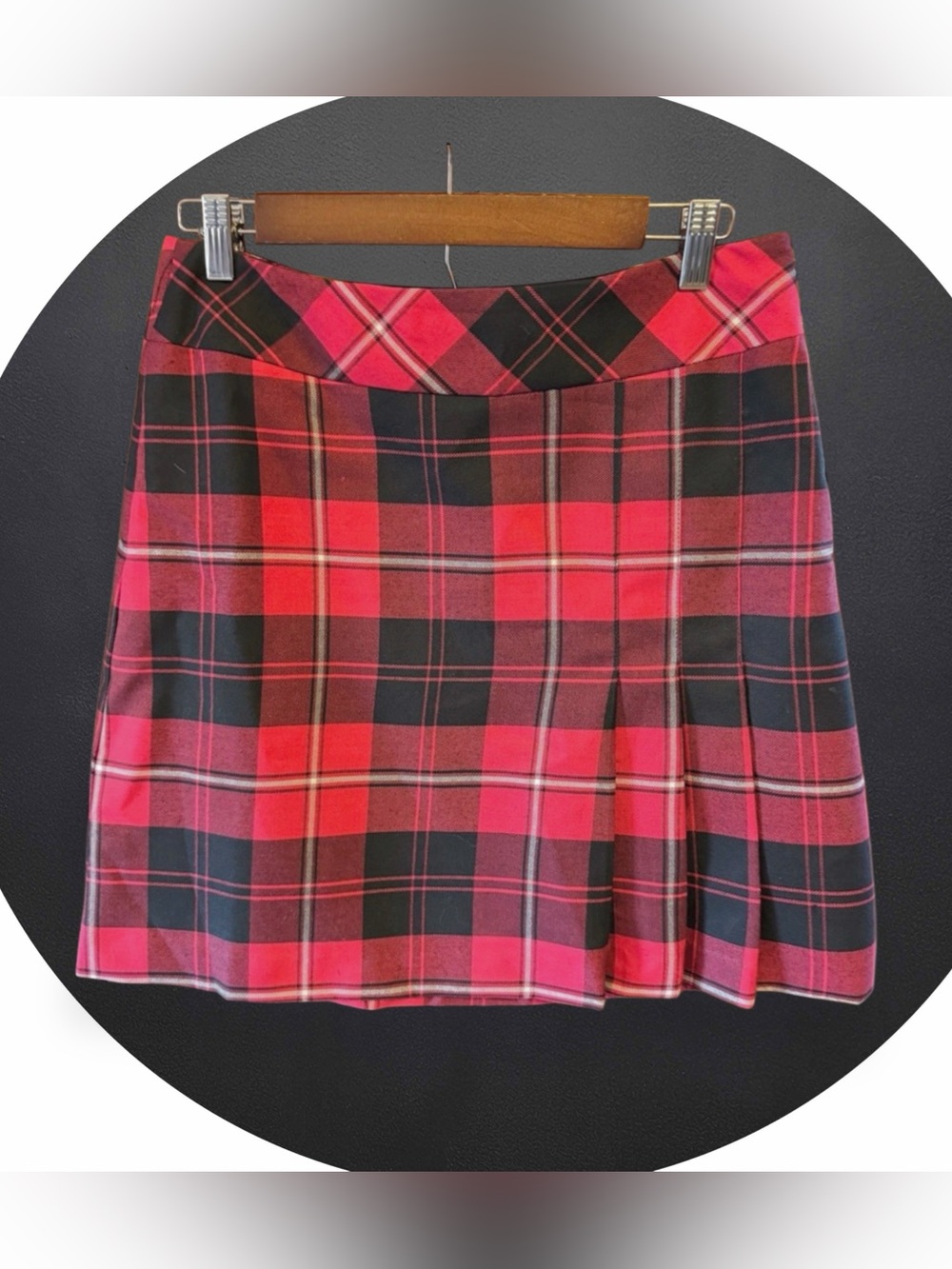 B. Moss Stylish Plaid Red and Black Women's Mini Skirt size 8